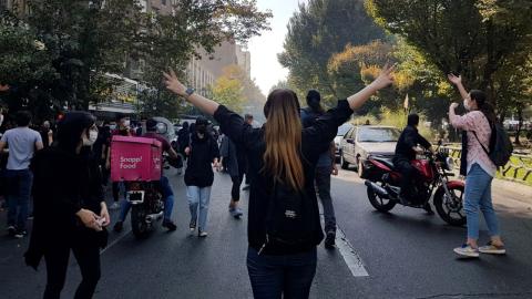 Strassenblockade gegen das Regime in Teheran