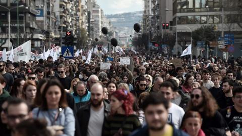 Demonstration nach der tödlichen Zugkatastrophe vom 1. März in Thessaloniki