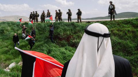 Palästinenser und israelische Soldaten 2020 im Westjordanland
