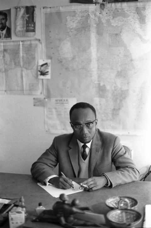 Portraitfoto von Amílcar Cabral im Februar 1967