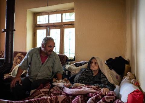 Hydri Mehmeti mit seiner 97-jährige Mutter Alime