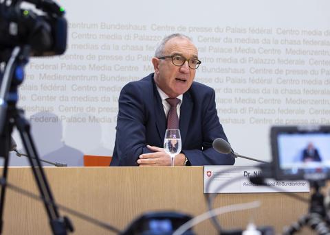 Altbundesrichter Niklaus Oberholzer einer Medienkonferenz in Bern