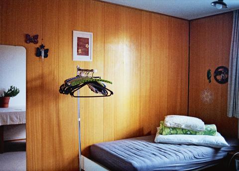 Gästezimmer für eine 24-Stunden-Betreuerin in einem Wohnquartier im Kanton Baselland. 